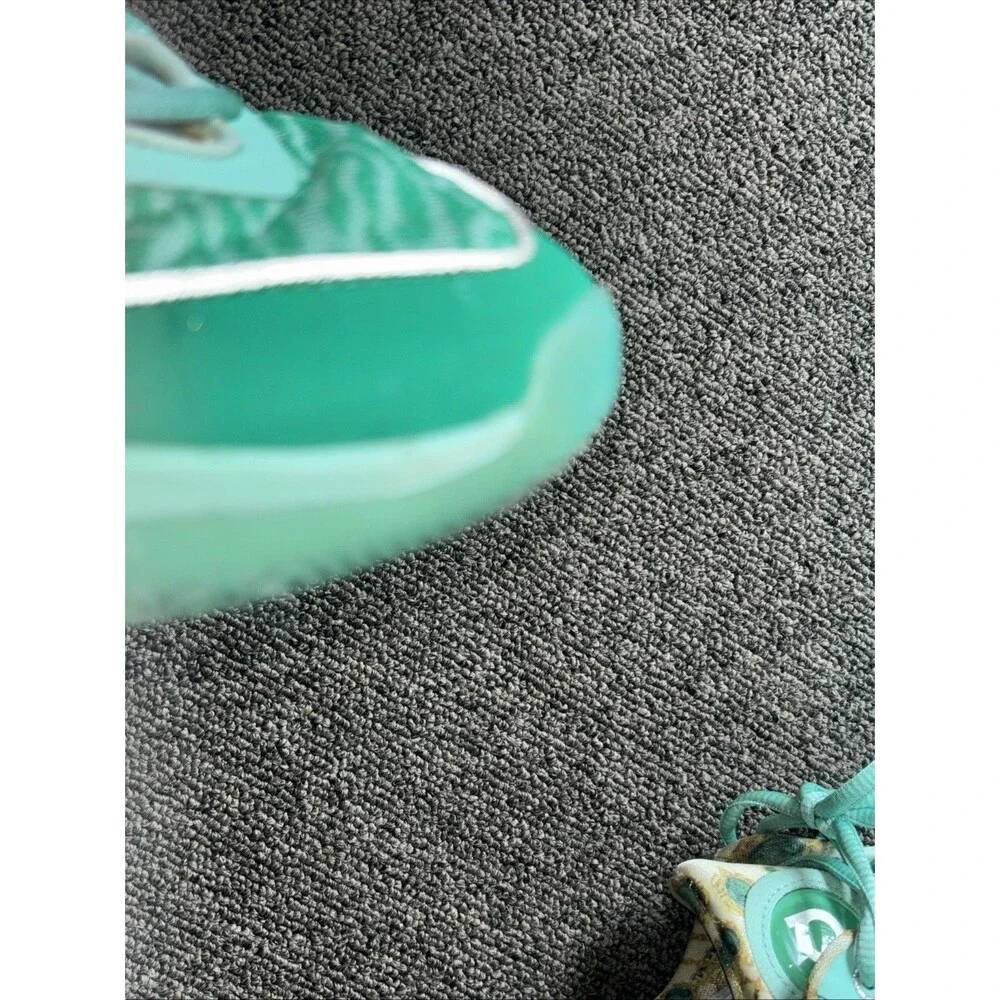 Nike KD 16 WANDA Mint Foam Metallic Sliver Sz 10 EUC